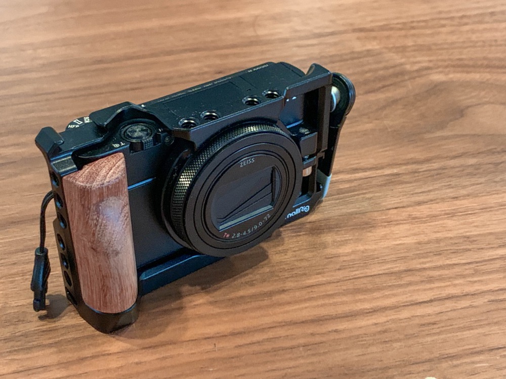 SmallRig RX100 VI用のケージに自作のレリーズボタン付けたら、凄く