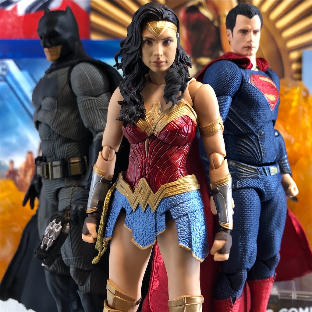 MAFEX FLASH -フラッシュ- 「ジャスティス・リーグ」 フィギュアーツ ワンダーウーマン(WW84) レビュー - ADAMOMANの