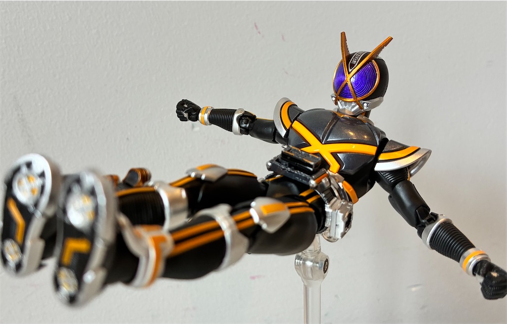 S.H.フィギュアーツ真骨彫仮面ライダーカイザ / サイドバッシャー を