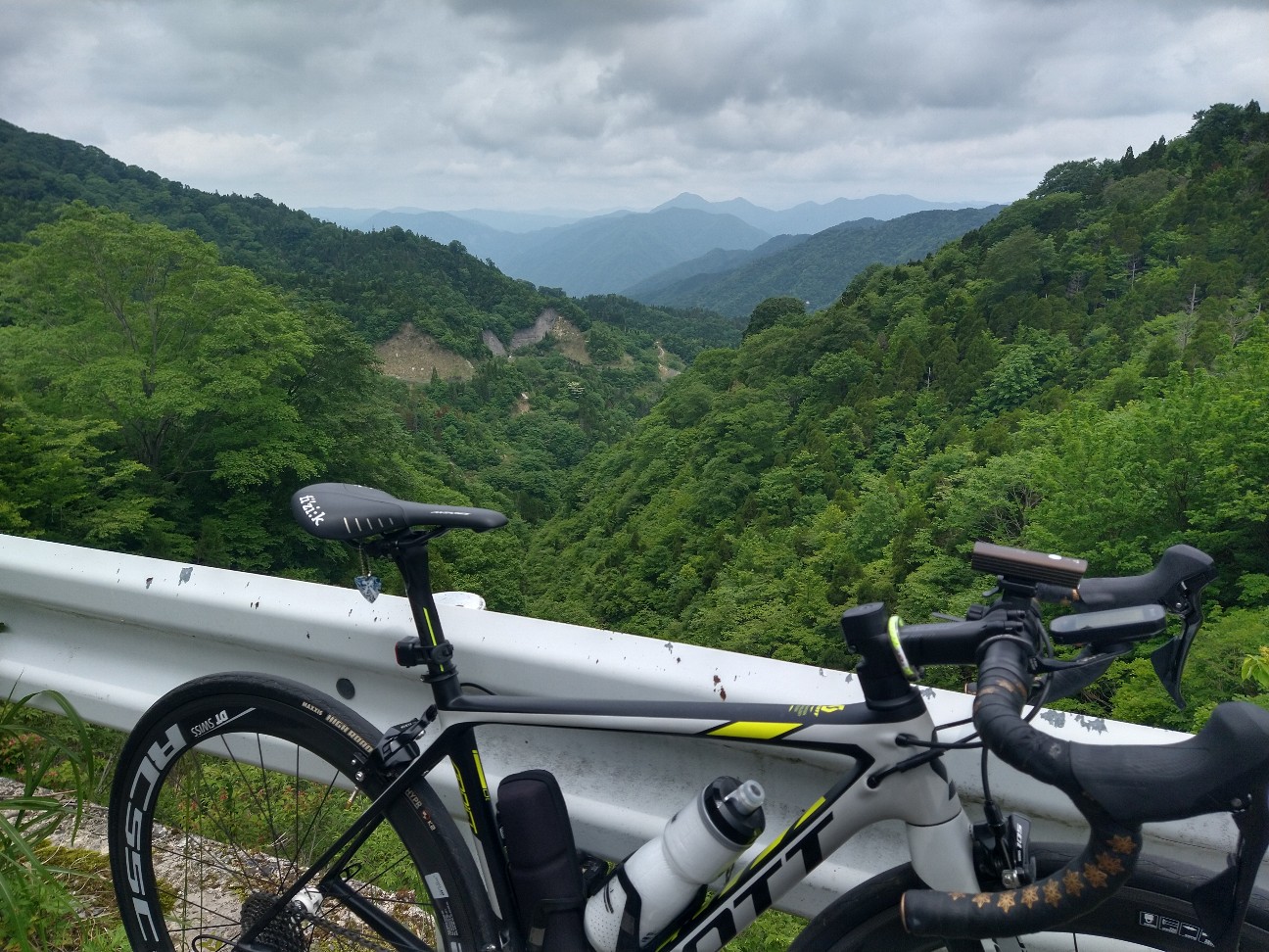 f:id:adiksan:20210625090032j:image f:id:adiksan:20210625090032j:image