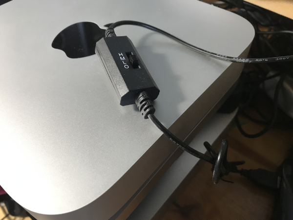 冷却ファンのコントロールスイッチ