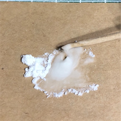 瞬着パテの代用 瞬間接着剤とベビーパウダー リビングモデリング部