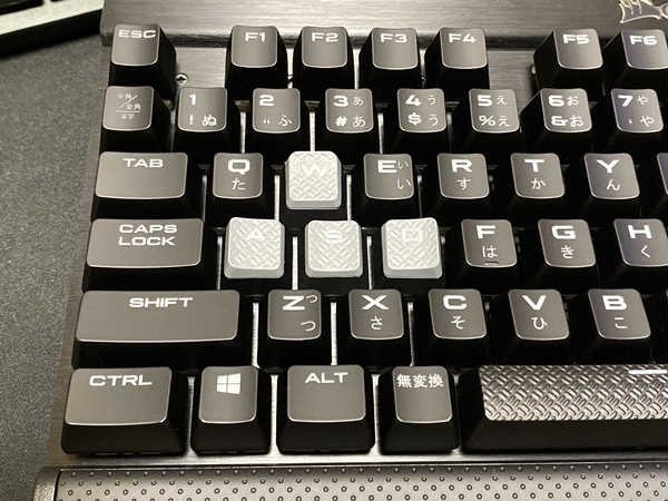 CORSAIR K65 RGB RAPIDFIRE】銀軸採用の反応速度特化モデル