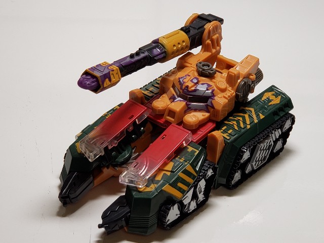 トランスフォーマーユニバース タンカー&オブシディアン ビーストマシーンズ トランスフォーマーユニバース タンカー&オブシディアン ビースト