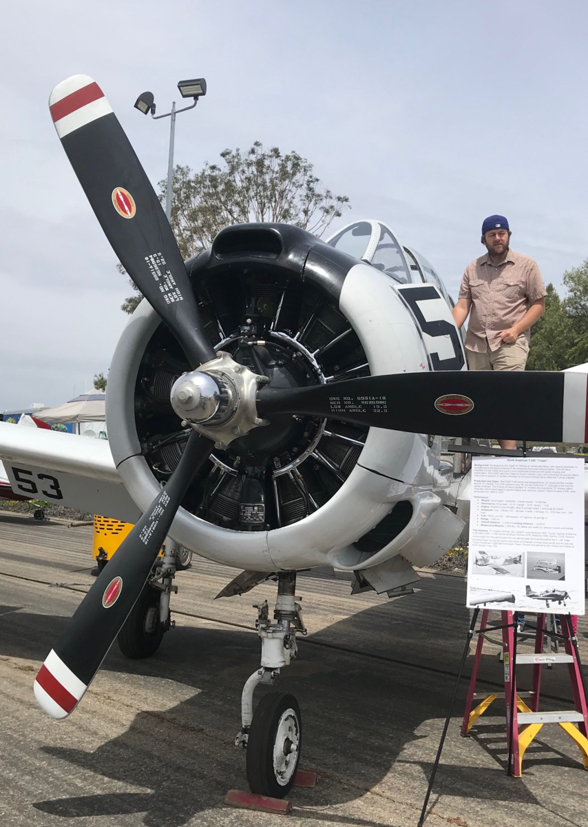 [aircraft image]