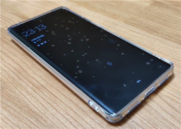 Pixel 7 Pro、Ringke、ケース、装着後、正面