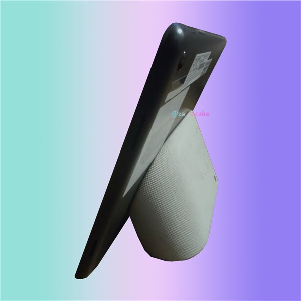 Pixel Tablet、充電ドッグ、斜め