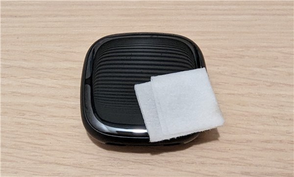 Fitbit Sense 2、Flexible Shield、水拭き