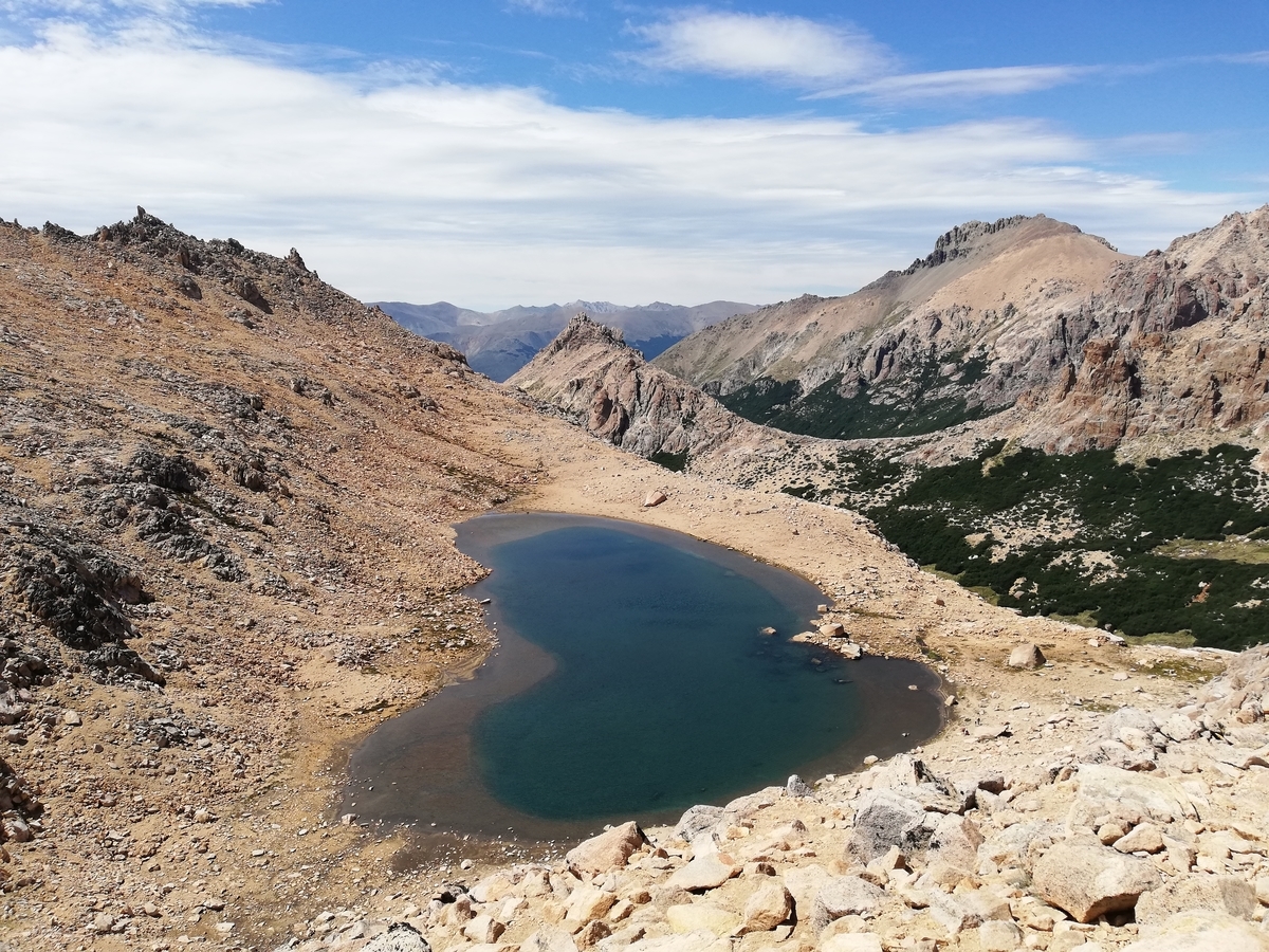 〜23日特別価格　新品　アルゼンチンのバリローチェのウナエル・ウアピ湖 ナウエルウアピ国立公園 クチコミ・アクセス・営業時間｜サン