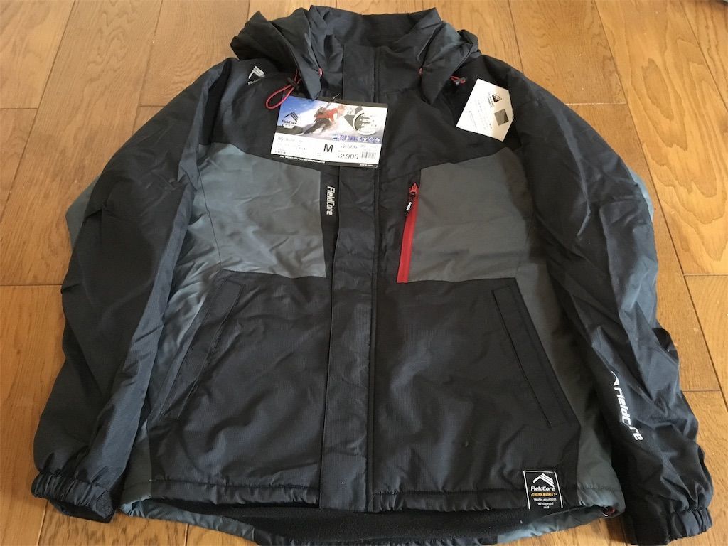 これで2,900円！ワークマンプラスの防風防寒ジャンパーが優れ