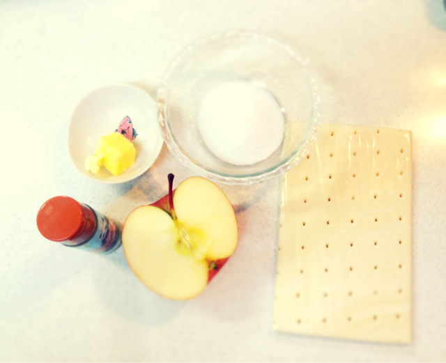 f:id:aico_recipe:20150113010342j:plain バラのアップルパイの材料