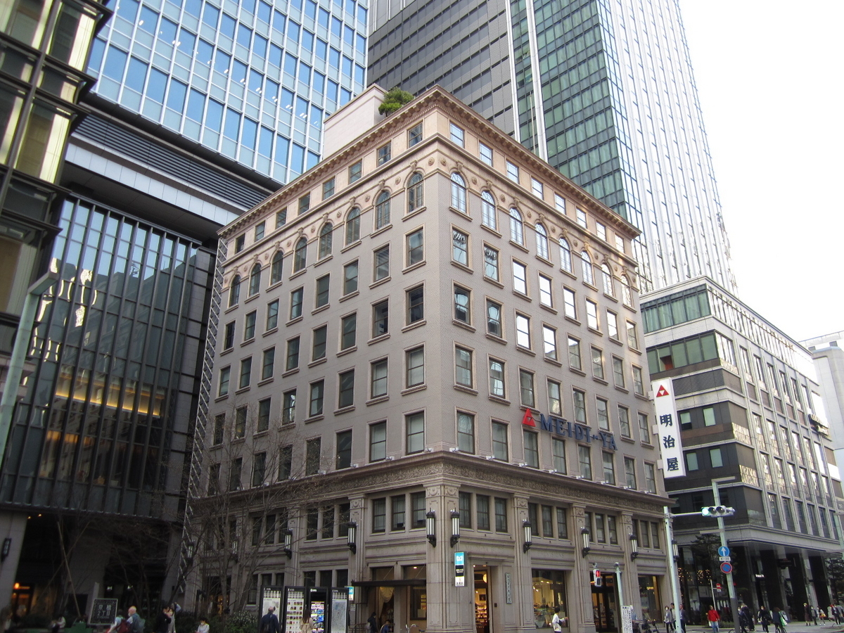 建築散歩!No.14「明治屋京橋ビル」~マスターと共に歩む、街歩きを兼ねた建築物の探訪~