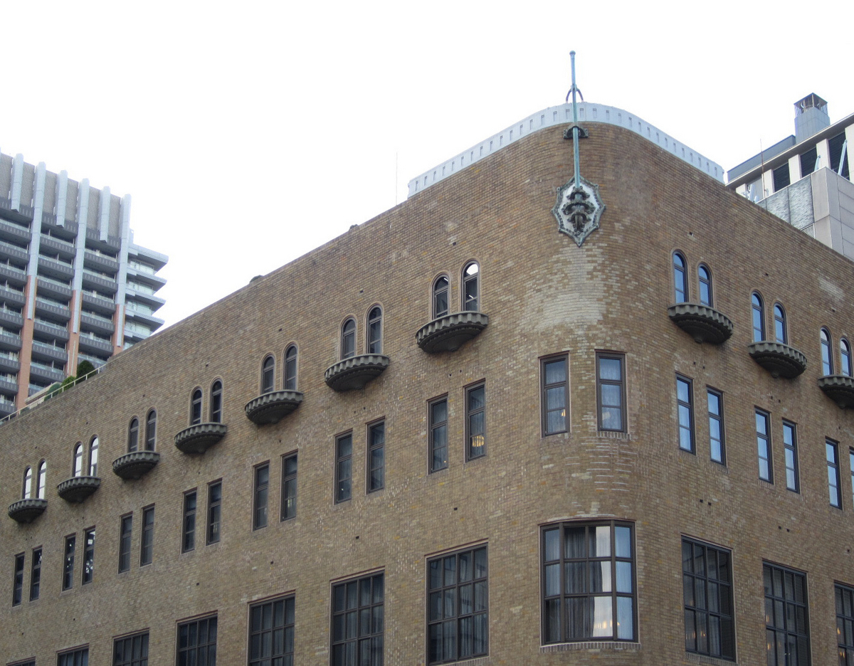 建築散歩！No.28「学士会館」
