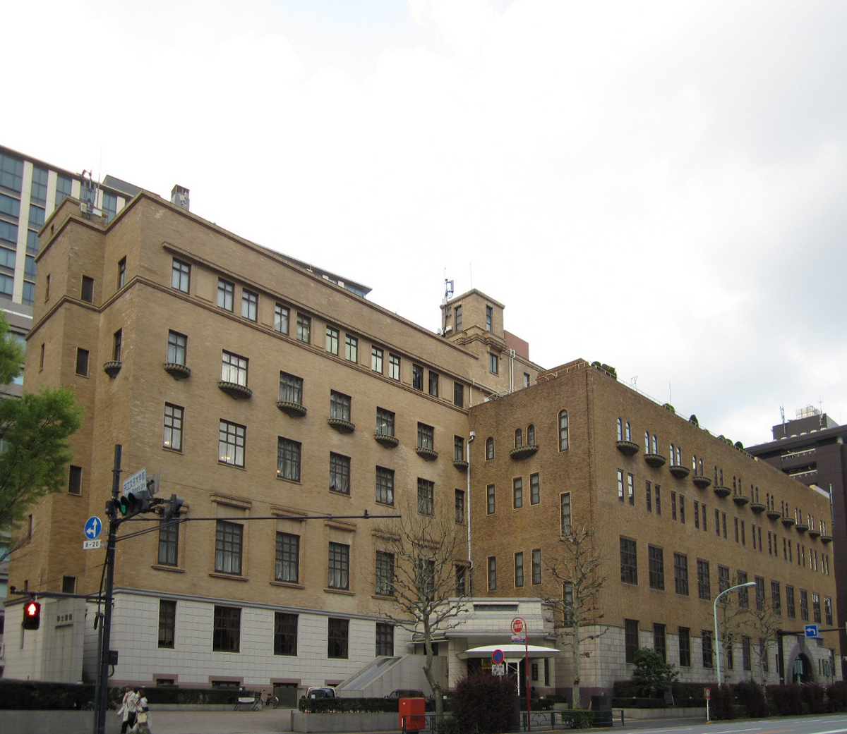 建築散歩！No.28「学士会館」