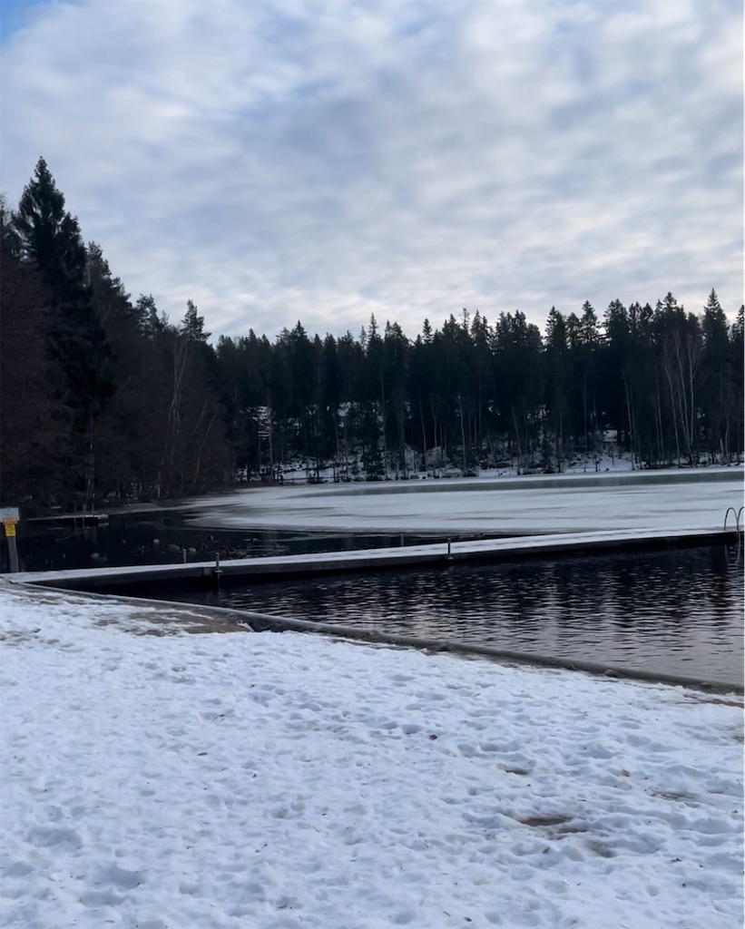 Cafe Kuusijärvi フィンランド ヴァンター サウナ周辺の湖の様子
