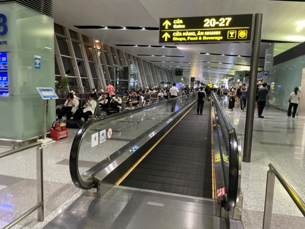 【実録】ハノイ・ノイバイ空港でプライオリティパスで入れるラウンジは? Song Hong Business Loungeを利用したベトナム旅行体験談紹介 ミニマリスト品川太郎の雑記ブログ 【実録】ハノイ・ノイバイ空港でプライオリティパスで入れるラウンジは? Song Hong Business Loungeを利用したベトナム旅行体験談紹介 ミニマリスト品川太郎の雑記ブログ