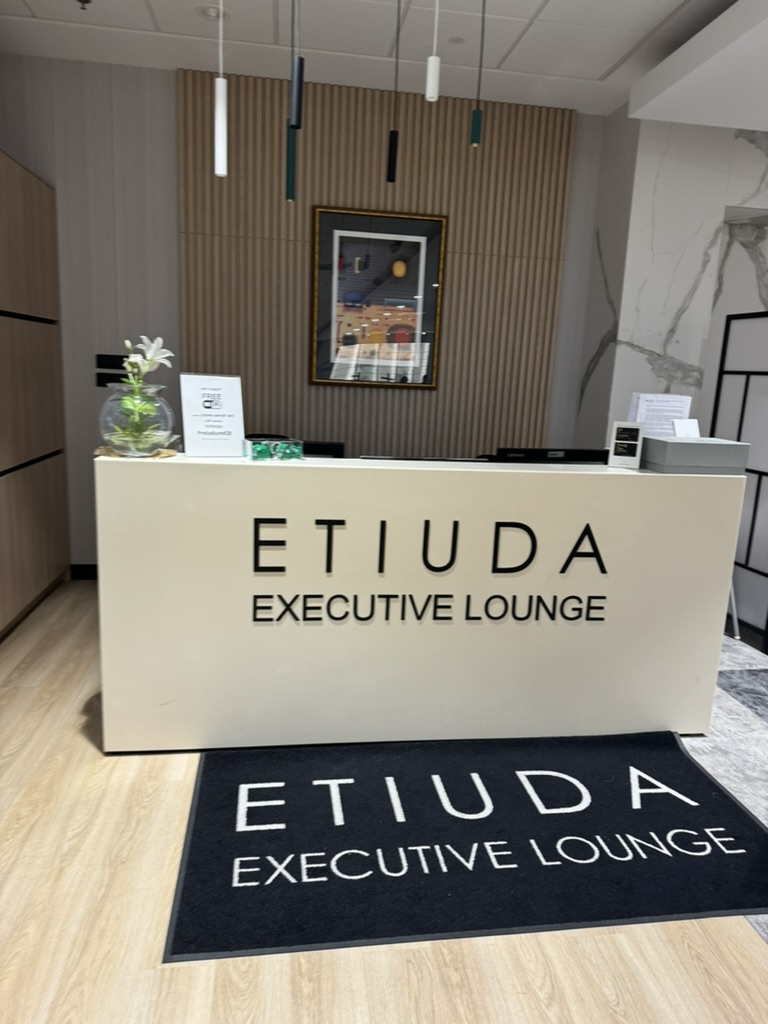 【ワルシャワ・ショパン空港プライオリティパス体験談】⑤Etiuda Executive Loungeは快適？シャワーや食事・ドリンクは？