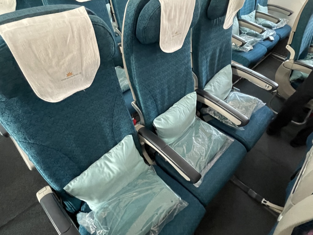 【ベトナム航空で成田-ホーチミン-シェムリアップ便搭乗記】②往路VN301(成田-ホーチミン)体験談