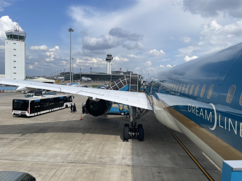 【ベトナム航空で成田-ホーチミン-シェムリアップ便搭乗記】②往路VN301(成田-ホーチミン)体験談