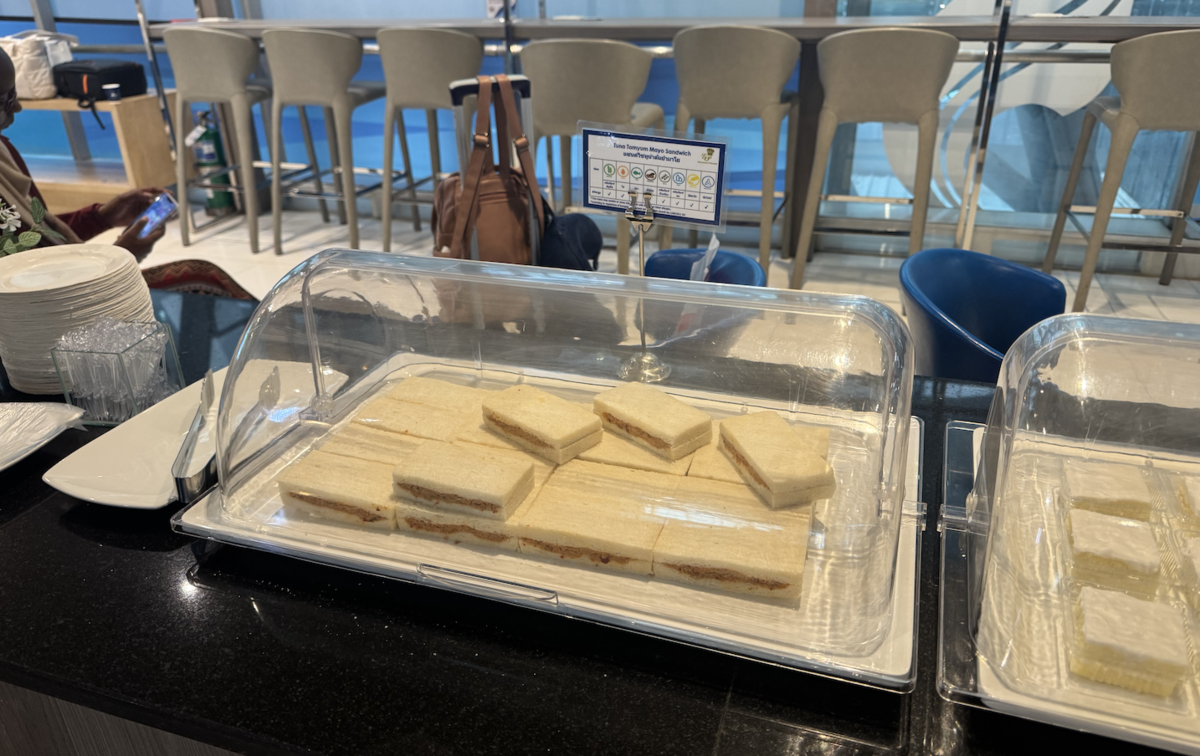 【バンコクエアウェイズBoutique Lounge体験談】③スワンナプーム国際空港のBoutique Loungeは快適？シャワーや食事・ドリンクは？