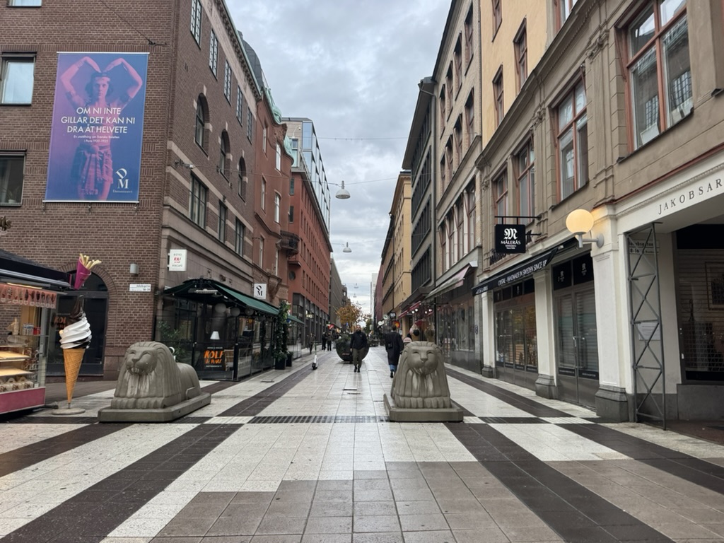 実録】スウェーデン旅行に現金は必要？ 一度もクローナに両替・キャッシングせずにキャッシュレス決済を全て試みた実体験紹介 -  ミニマリスト品川太郎の海外旅行記 〜毎月海外に行く会社員の体験談ブログ〜