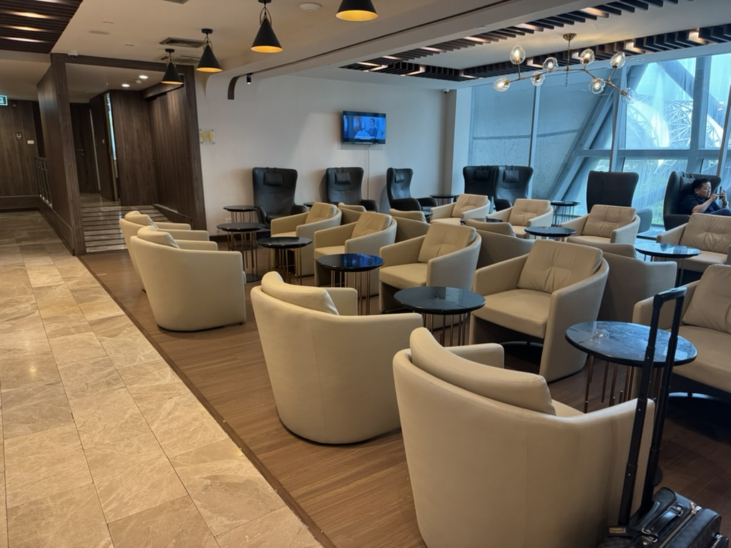 【スワンナプーム空港プライオリティパス体験談】⑤Turkish Airlines Loungeは快適？シャワーや食事・ドリンクは？