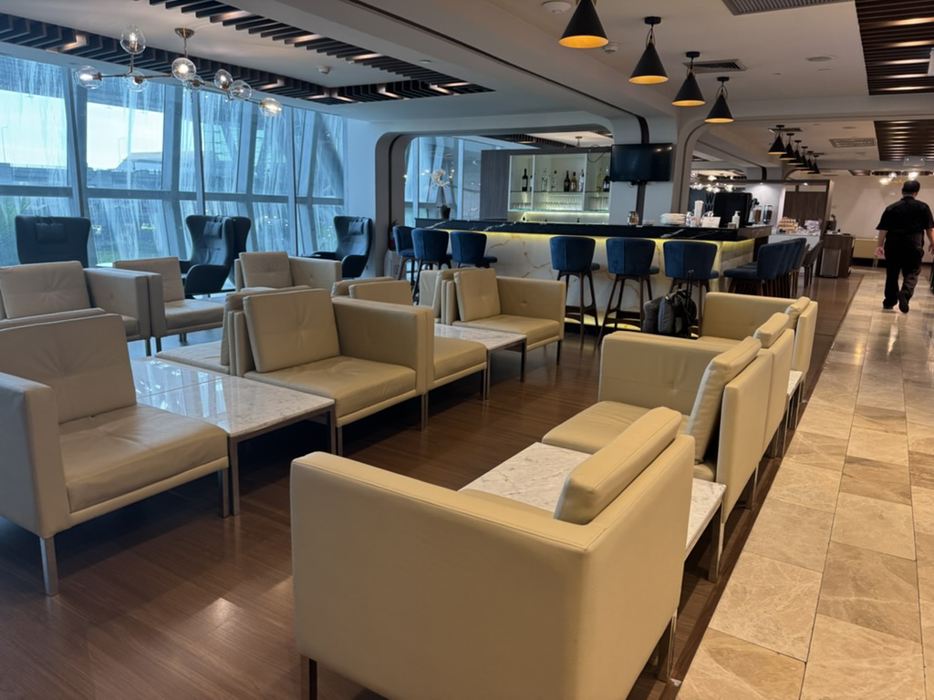 【スワンナプーム空港プライオリティパス体験談】⑤Turkish Airlines Loungeは快適？シャワーや食事・ドリンクは？