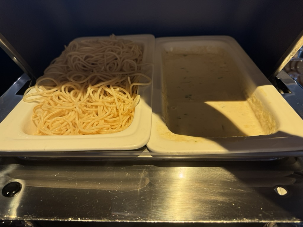 【スワンナプーム空港プライオリティパス体験談】⑦Air France - KLM SkyLoungeは快適？シャワーや食事・ドリンクは？