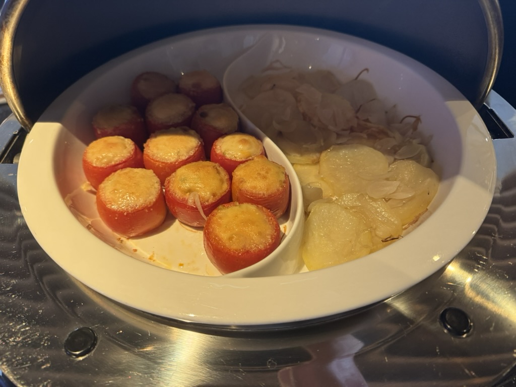 【スワンナプーム空港プライオリティパス体験談】⑦Air France - KLM SkyLoungeは快適？シャワーや食事・ドリンクは？