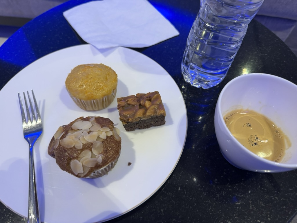 【まとめ】スワンナプーム空港でプライオリティパスで入れるラウンジは？Oman Air First & Business Class Lounge、Turkish Airlines Lounge、The Coral Finest Business Class LoungeとAir France - KLM SkyLoungeはどれがおすすめ？