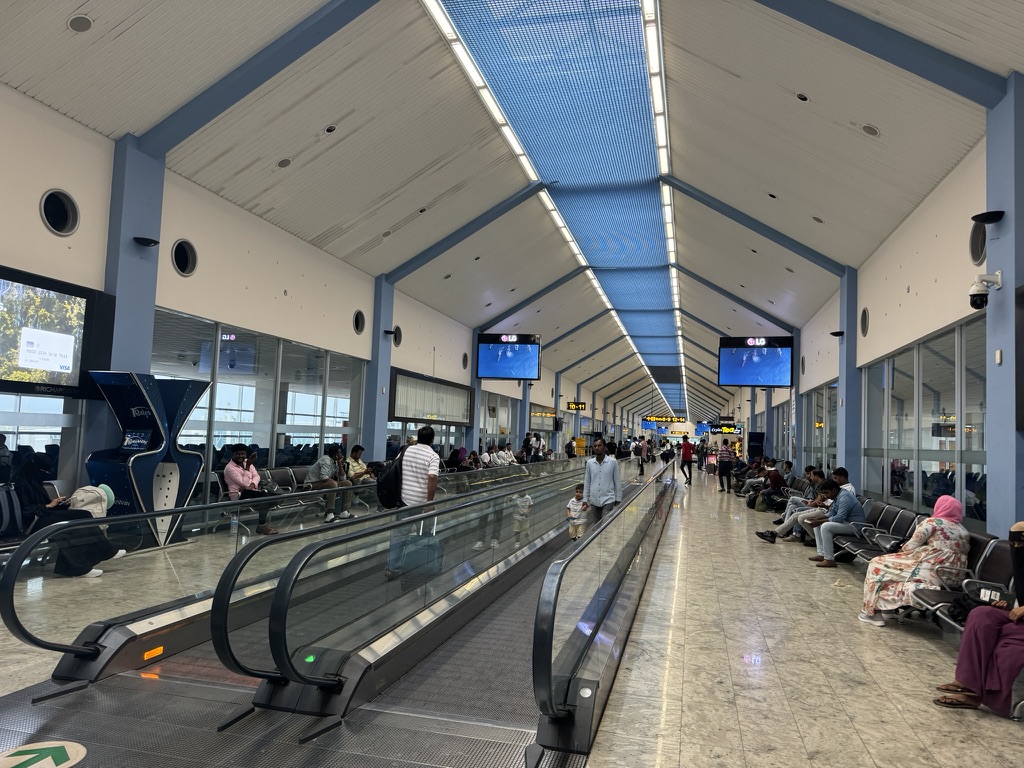 【スリランカ航空でコロンボ乗り継ぎ体験談】④コロンボ・バンダラナイケ空港では、何時間のインターバルなら、乗り継ぎできる？