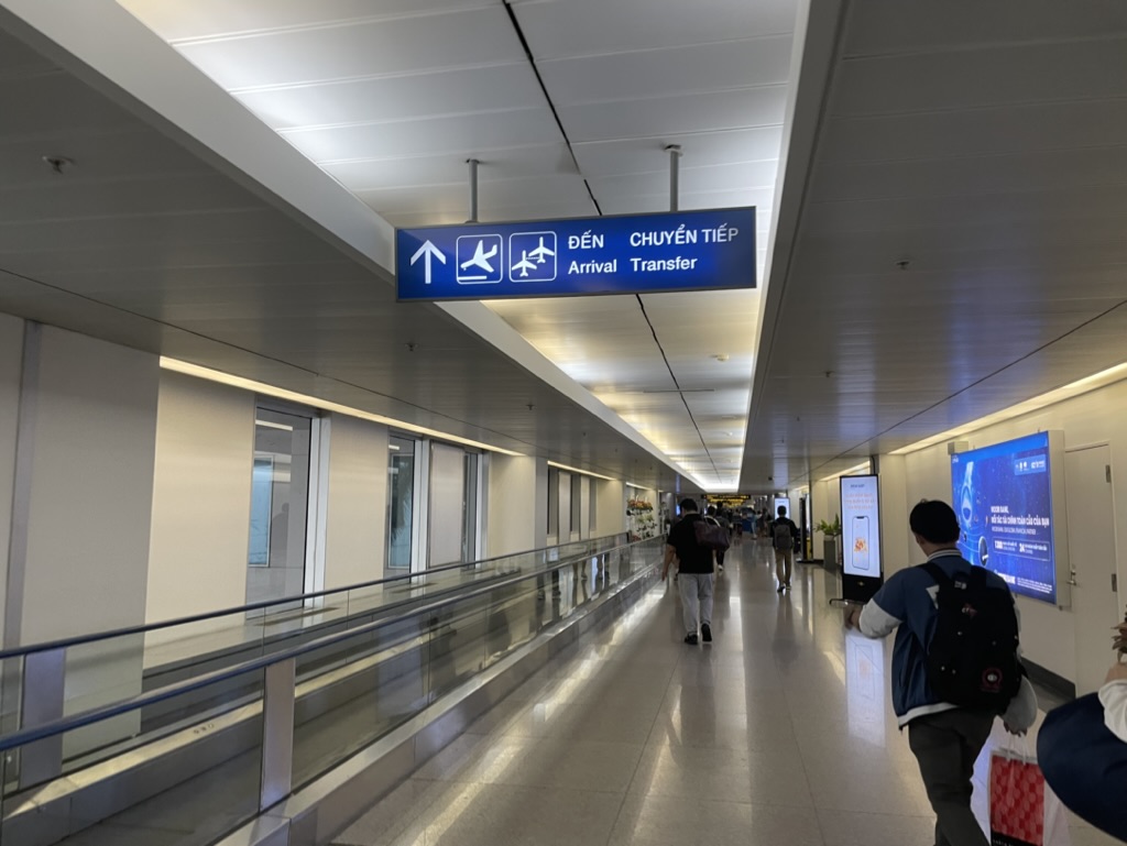 【ベトナム航空でホーチミン乗り継ぎ体験談】②ホーチミン・タンソンニャット空港での乗り継ぎはどれくらいかかる？何時間あれば良い？