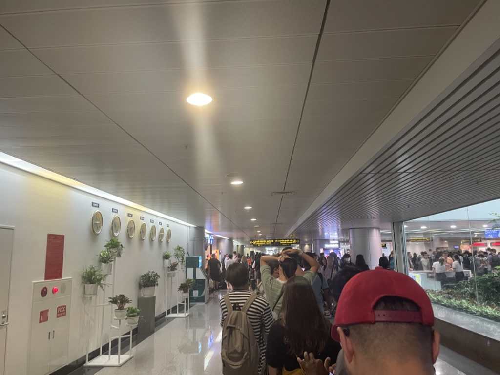 【ベトナム航空でホーチミン乗り継ぎ体験談】③ホーチミン・タンソンニャット空港での乗り継ぎの流れは？