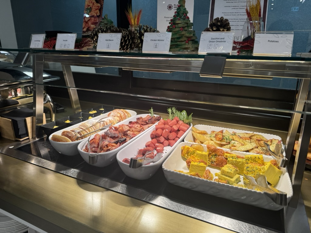 【フィウミチーノ空港T1プライオリティパス体験談】④Plaza Premium Loungeは快適？シャワーや食事・ドリンクは？