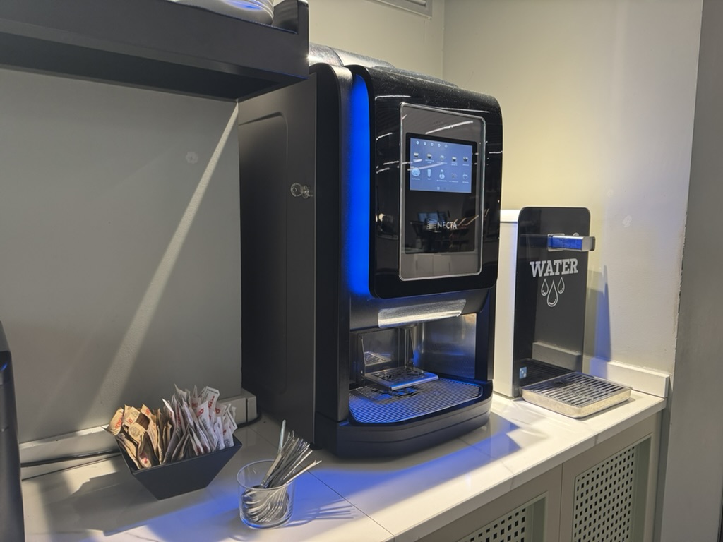 【フィウミチーノ空港T1プライオリティパス体験談】⑤Primeclass Loungeは快適？シャワーや食事・ドリンクは？