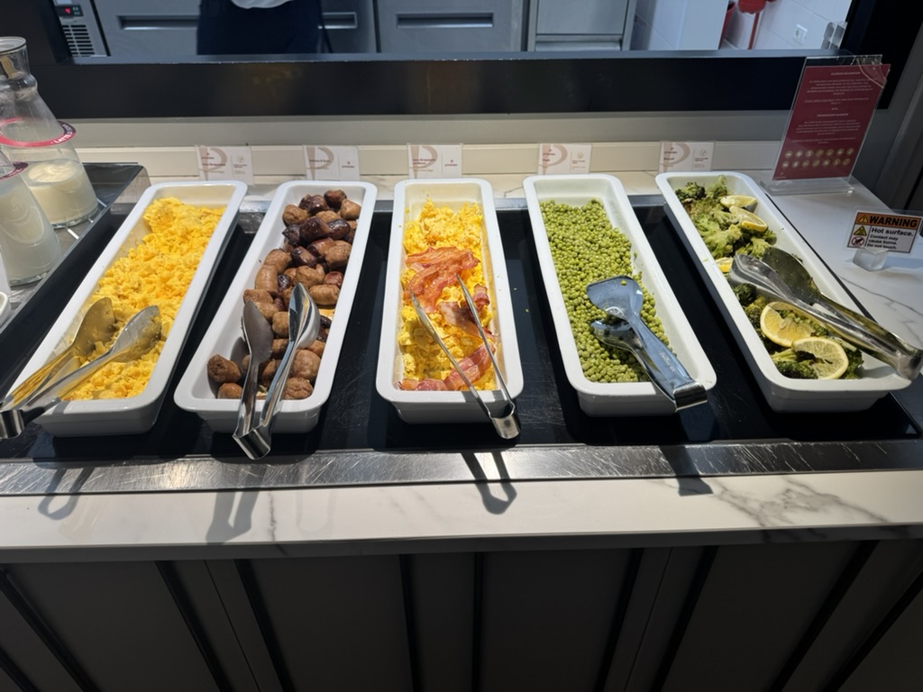 【フィウミチーノ空港T1プライオリティパス体験談】⑤Primeclass Loungeは快適？シャワーや食事・ドリンクは？