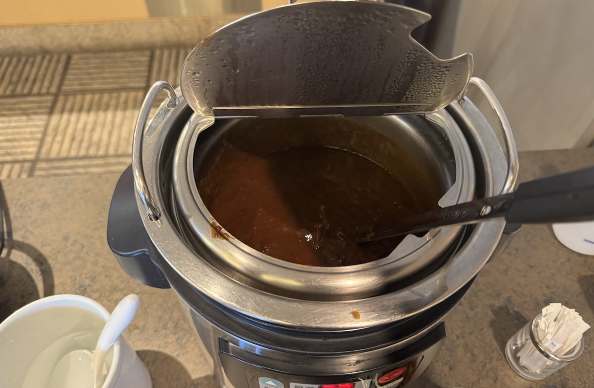 【成田空港ユナイテッドクラブ体験談】④ユナイテッドクラブは快適？シャワーや食事・ドリンクは？