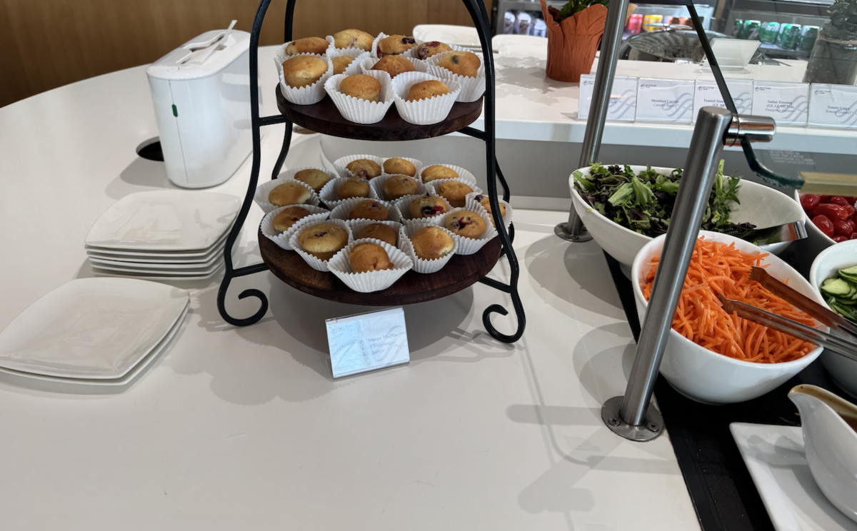 【バンクーバー国際空港プライオリティパス体験談】⑤SkyTeam Loungeは快適？サービス内容や雰囲気は？