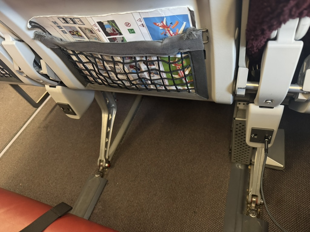 【KMマルタ航空でローマ〜バレッタ便搭乗記】②往路KM613便（ローマ・フィウミチーノ空港〜マルタ国際空港）体験談