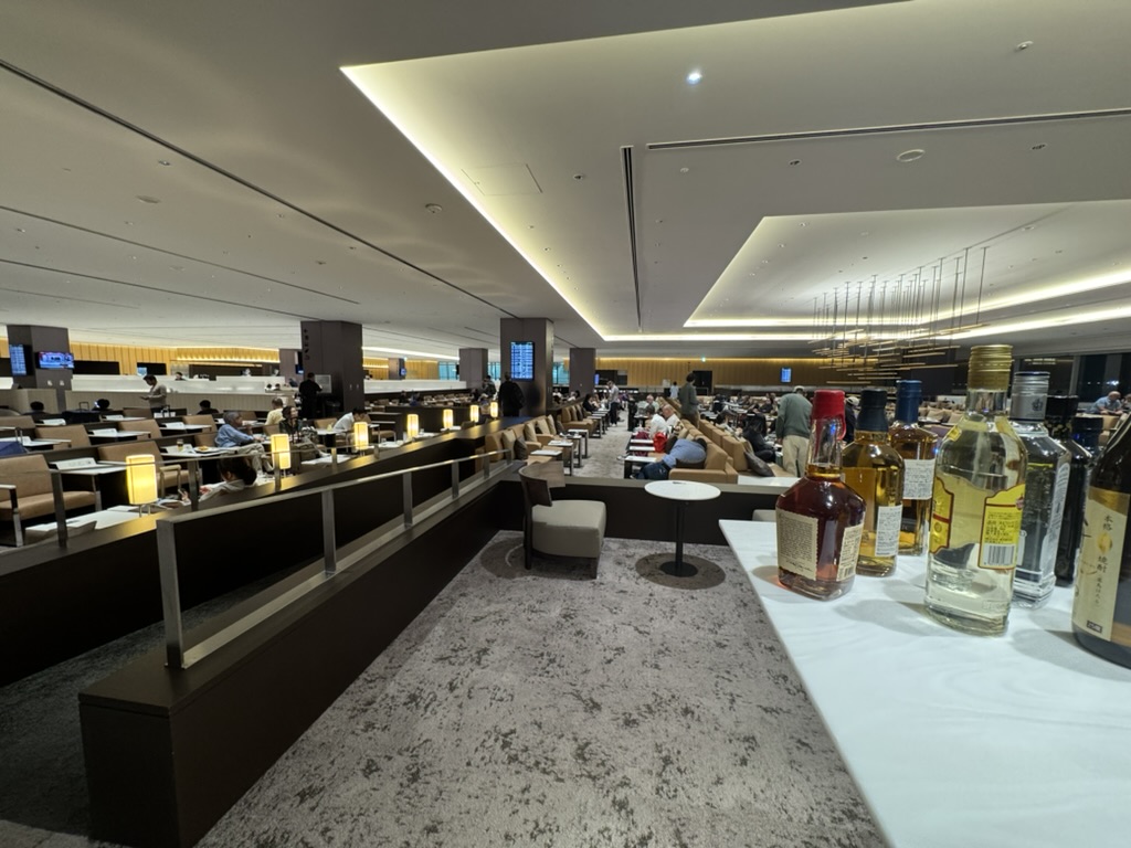 【羽田空港第2ターミナル（国際線）プライオリティパス体験談】⑤POWER LOUNGE PREMIUMとANA LOUNGE、どちらがおすすめ？