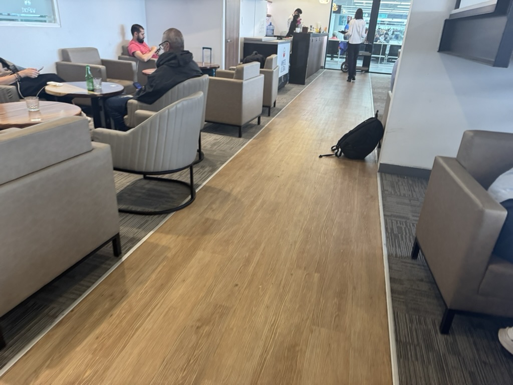 【メキシコシティMEX空港プライオリティパス体験談】④VIPort Loungeは快適？シャワーや食事・ドリンクは？