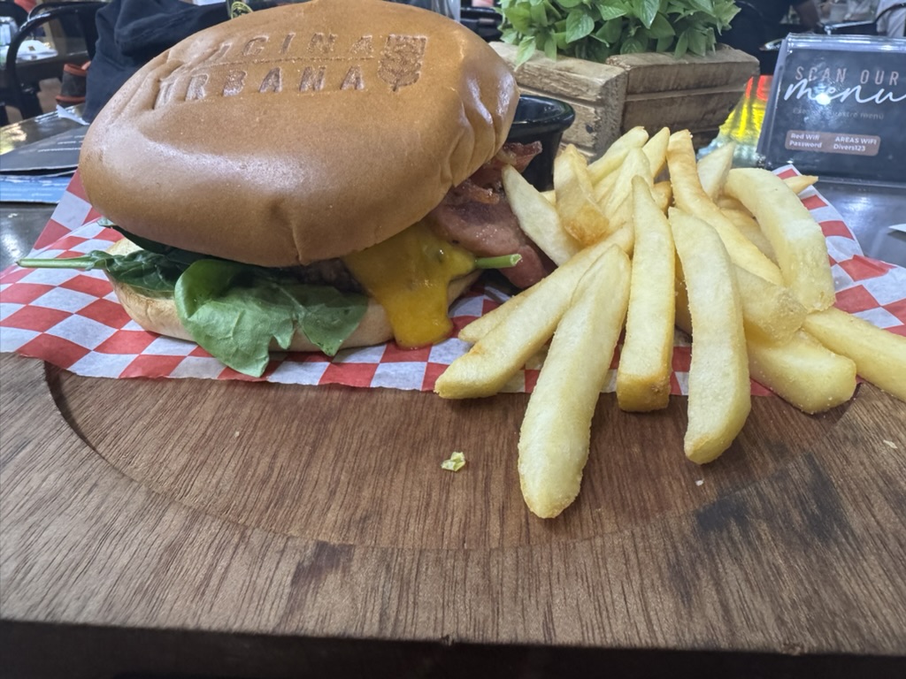 【メキシコシティMEX空港プライオリティパス体験談】⑤Modelo Cocina Urbanaは快適？シャワーや食事・ドリンクは？