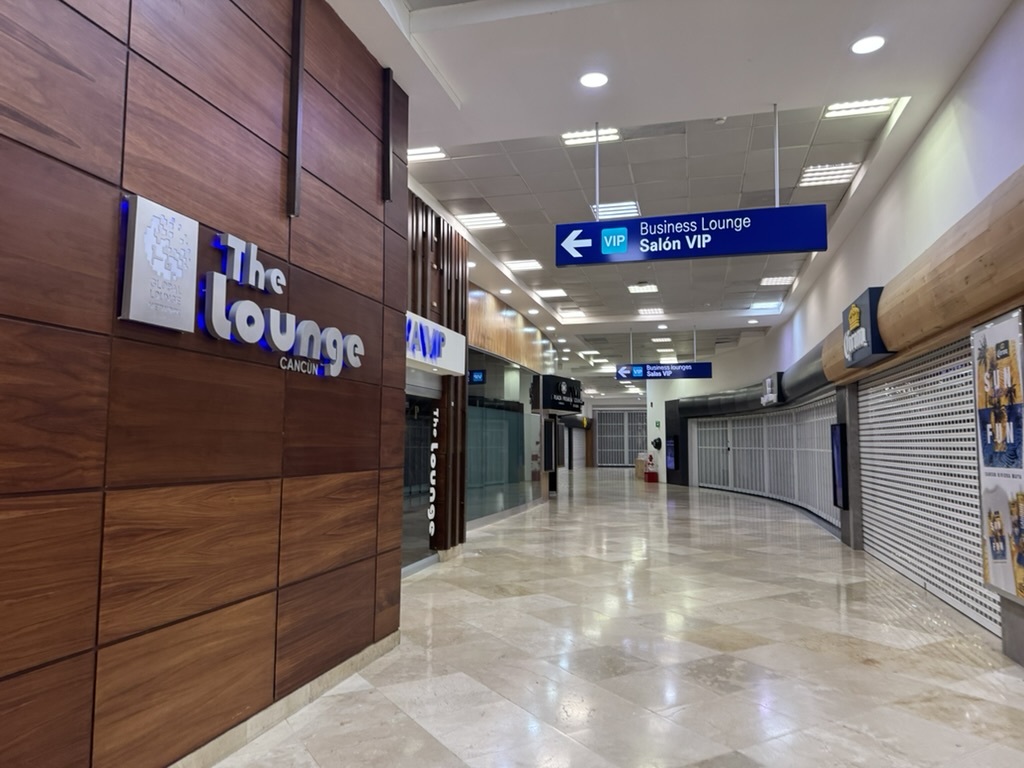 【カンクン空港T2プライオリティパス体験談】④The Lounge Cancunは快適?シャワーや食事・ドリンクは?