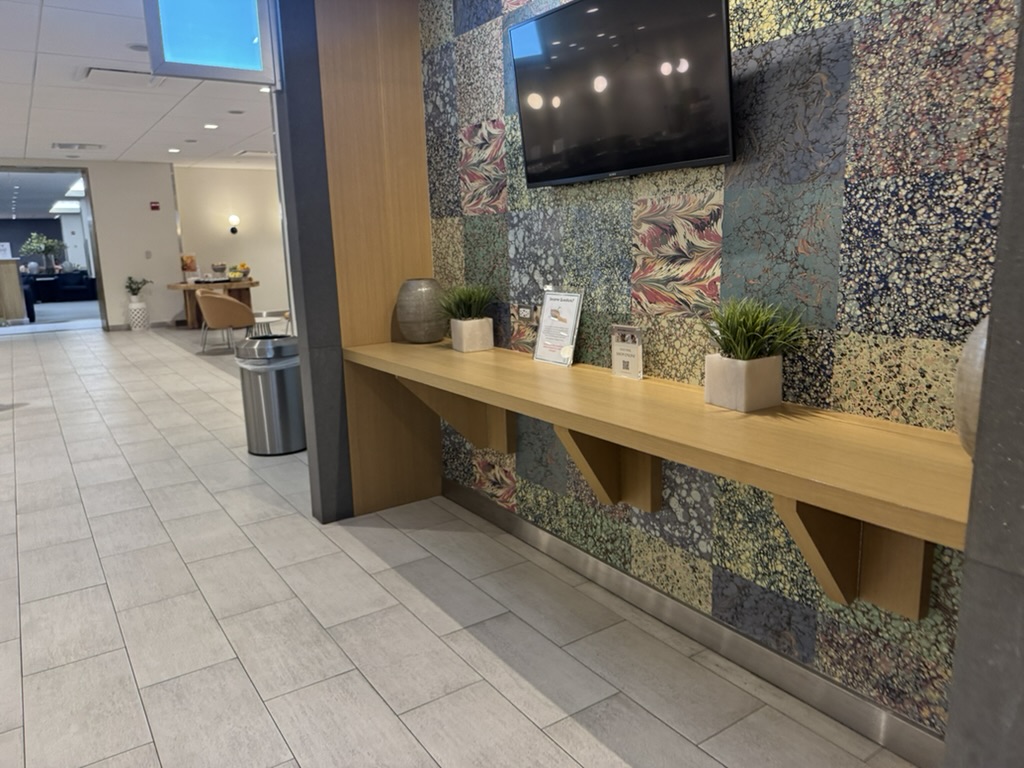 【ニューヨークJFK空港ANAラウンジ体験談】④HORIZONS T7 LOUNGEは快適？シャワーや食事・ドリンクは？