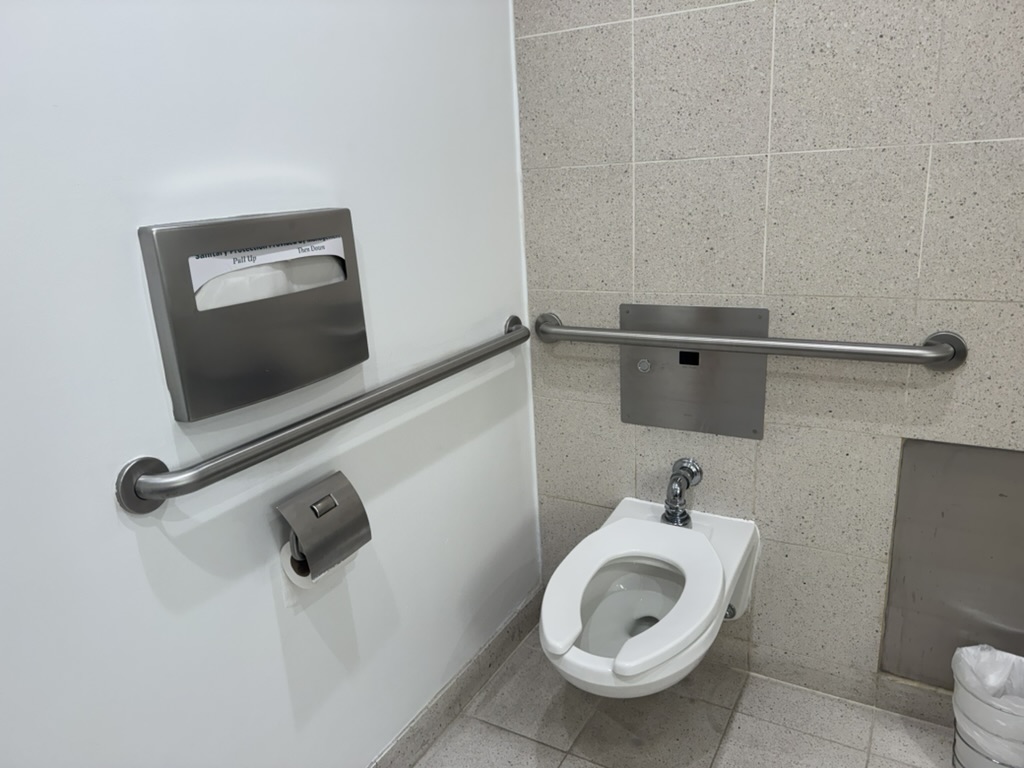 【ニューヨークJFK空港ANAラウンジ体験談】④HORIZONS T7 LOUNGEは快適？シャワーや食事・ドリンクは？