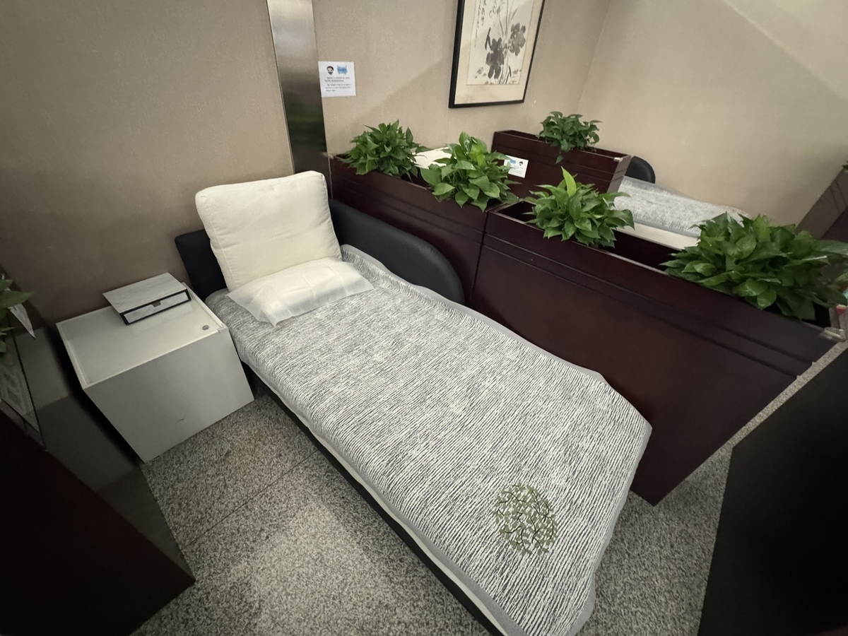 【北京首都空港プライオリティパス体験談】④BGS Premier Loungeは快適？食事・ドリンク・設備は？