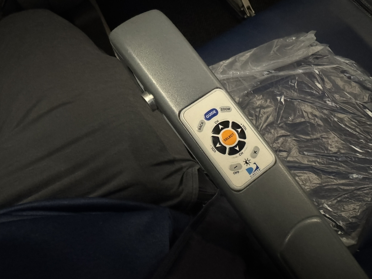 【ユナイテッド航空 成田〜サイパン便搭乗記】②往路 UA825便(成田国際空港〜サイパン国際空港)体験談