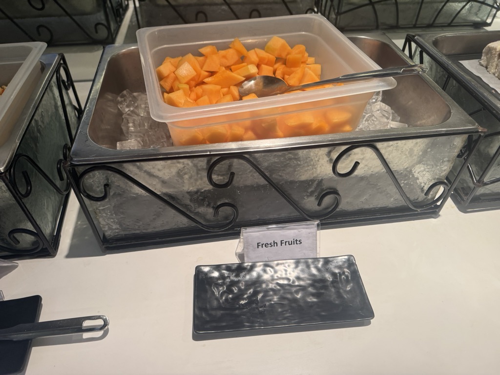 【グアム国際空港プライオリティパス体験談】④Sagan Bisita Loungeは快適?食事・ドリンク・設備は?