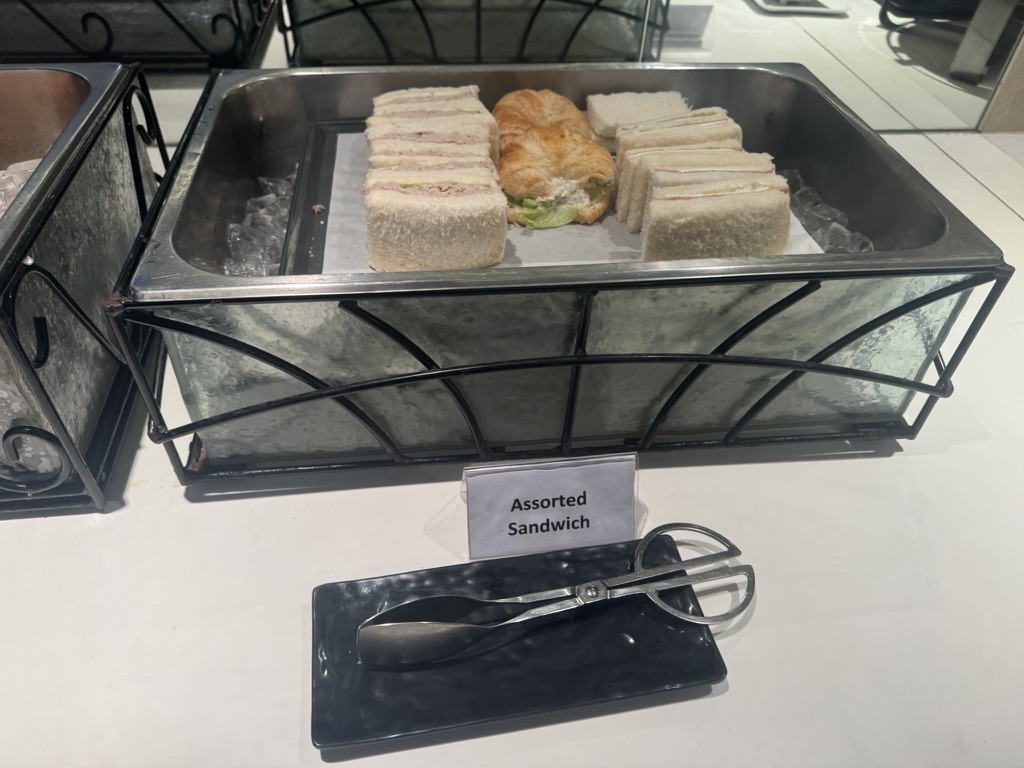【グアム国際空港プライオリティパス体験談】④Sagan Bisita Loungeは快適?食事・ドリンク・設備は?