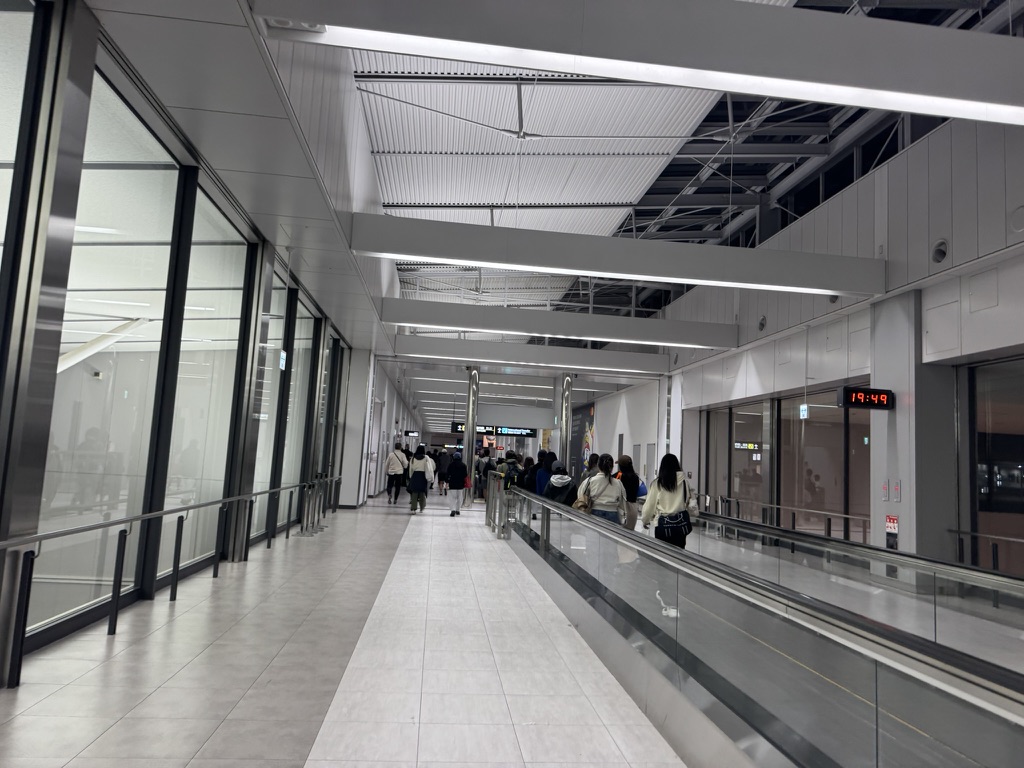 【ユナイテッド航空 成田〜グアム便搭乗記】②往路 UA873便（グアム国際空港〜成田国際空港）体験談